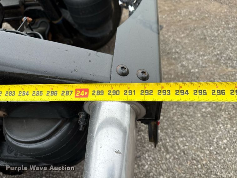 image for item EG5785 2012 Peterbilt 389 semi truck