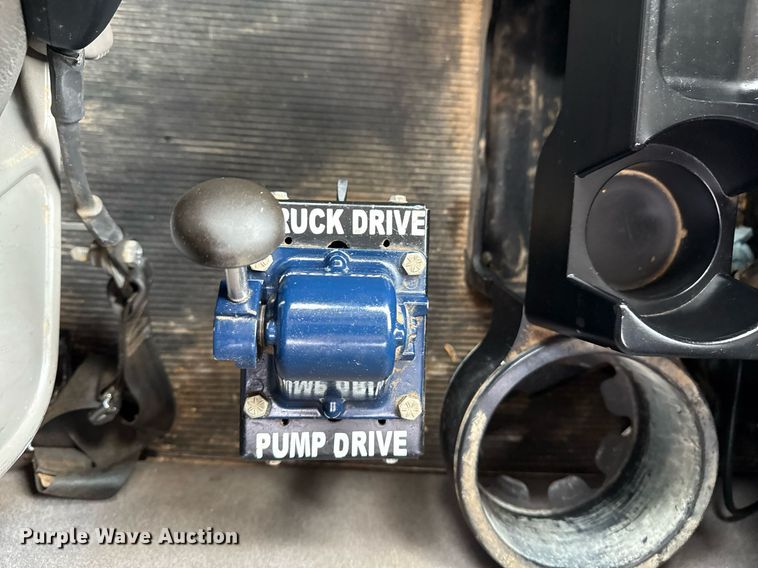 image for item EG5785 2012 Peterbilt 389 semi truck