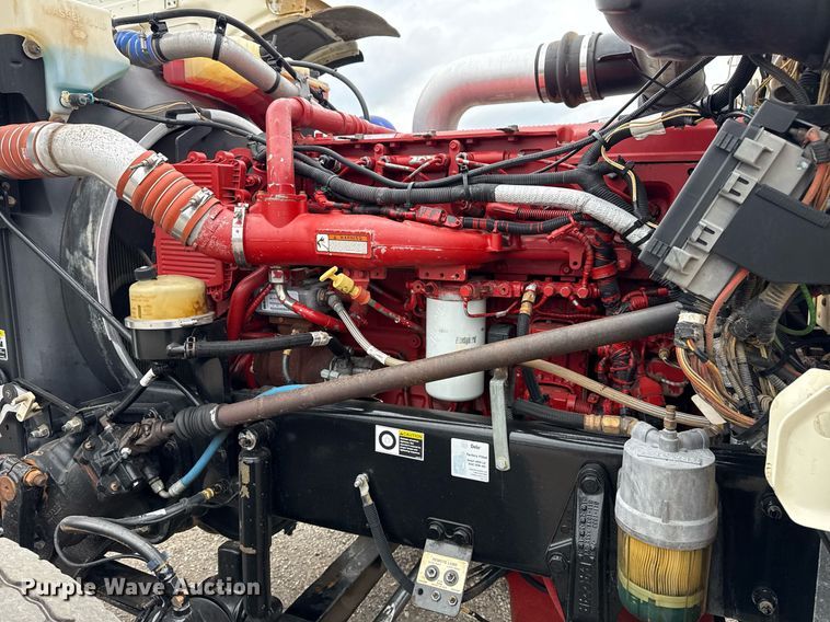 image for item EG5785 2012 Peterbilt 389 semi truck