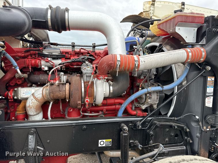 image for item EG5785 2012 Peterbilt 389 semi truck