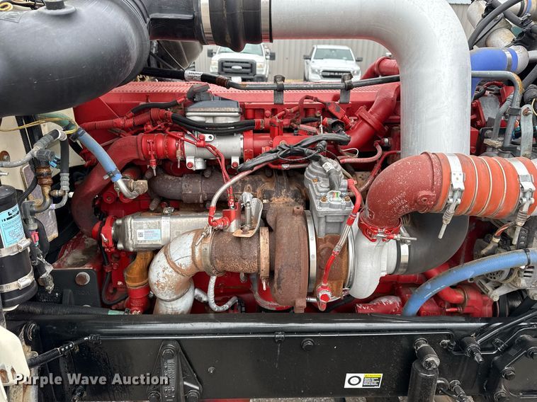 image for item EG5785 2012 Peterbilt 389 semi truck