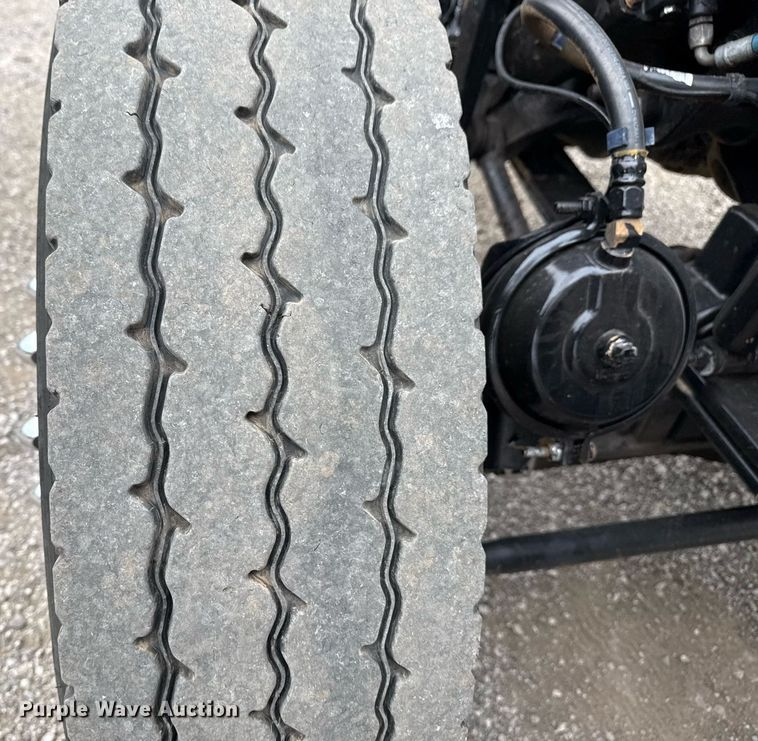 image for item EG5785 2012 Peterbilt 389 semi truck