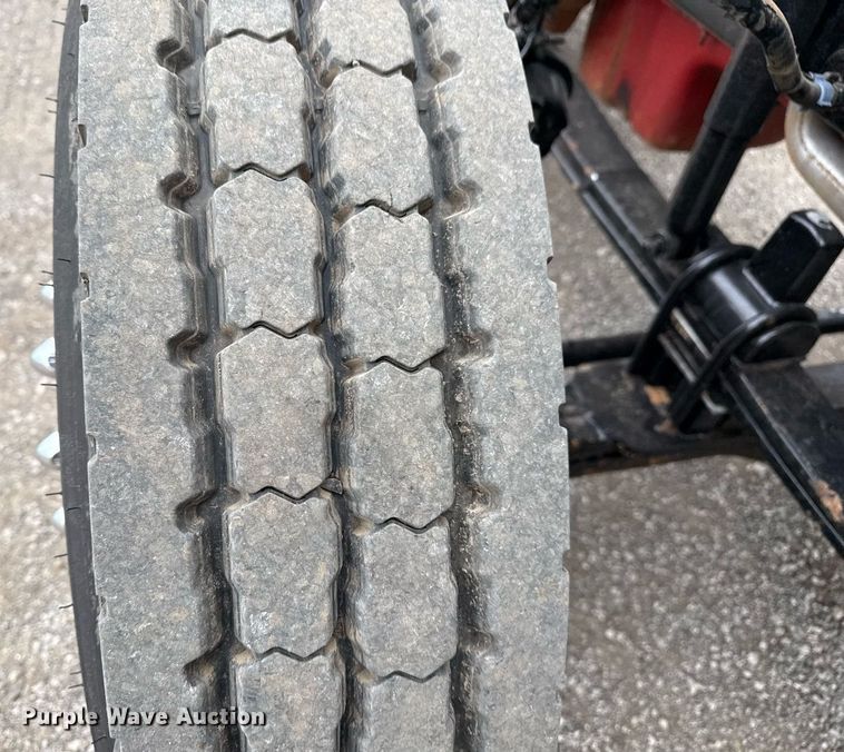 image for item EG5785 2012 Peterbilt 389 semi truck