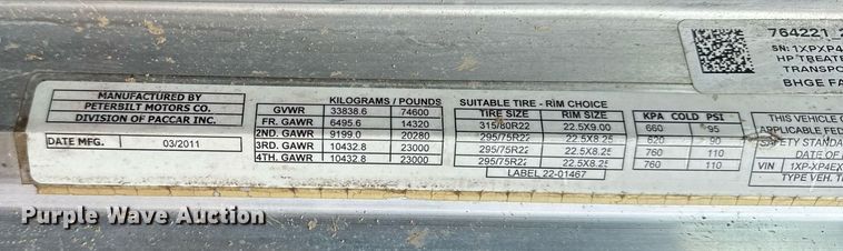 image for item EG5785 2012 Peterbilt 389 semi truck