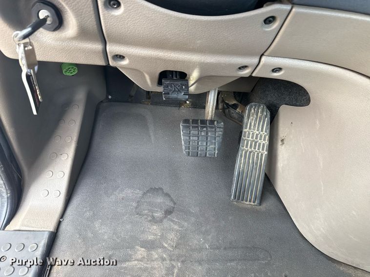 image for item EG5811 2016 Freightliner Cascadia 125 semi truck