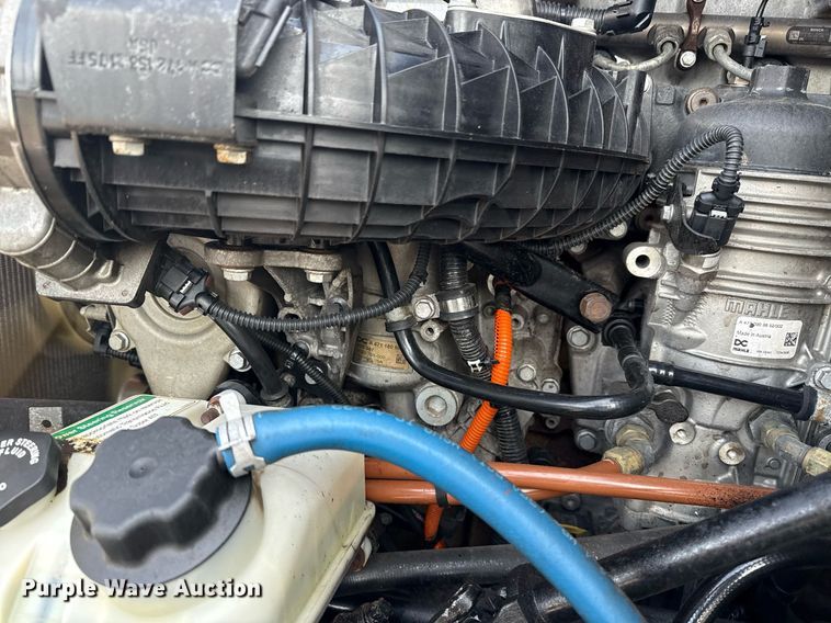 image for item EG5811 2016 Freightliner Cascadia 125 semi truck