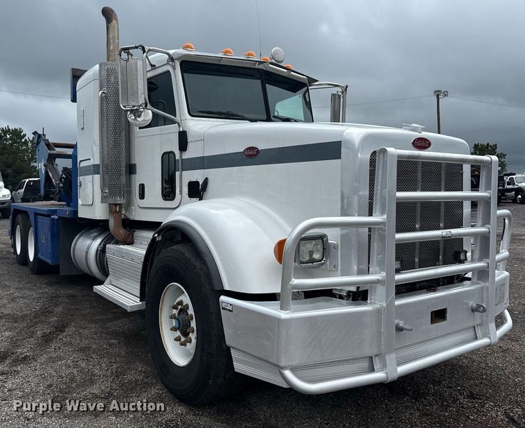 image for item EG5857 2012 Peterbilt 367 reel truck