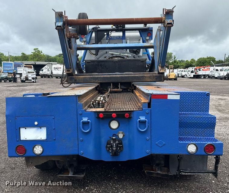 image for item EG5857 2012 Peterbilt 367 reel truck