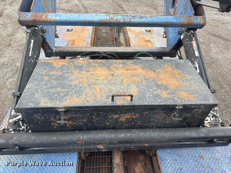 image for item EG5857 2012 Peterbilt 367 reel truck