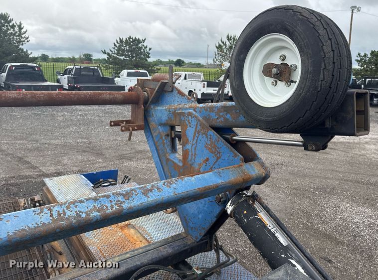 image for item EG5857 2012 Peterbilt 367 reel truck