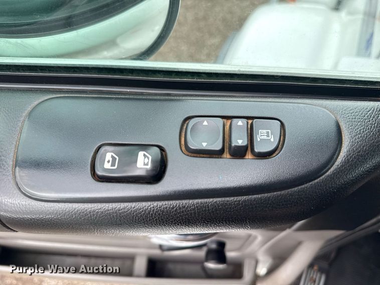 image for item EG5857 2012 Peterbilt 367 reel truck