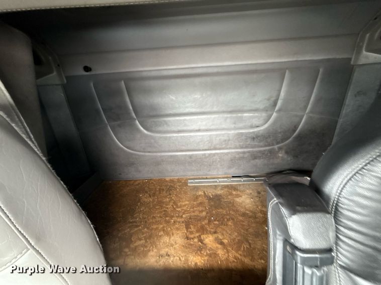 image for item EG5857 2012 Peterbilt 367 reel truck