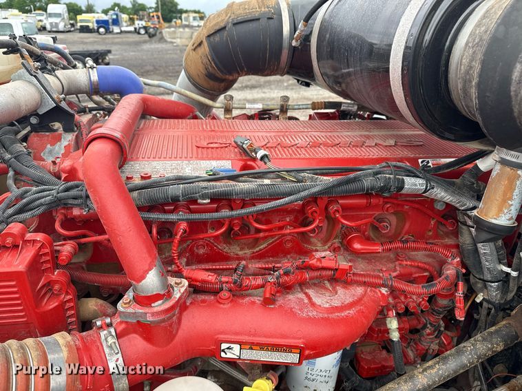 image for item EG5857 2012 Peterbilt 367 reel truck