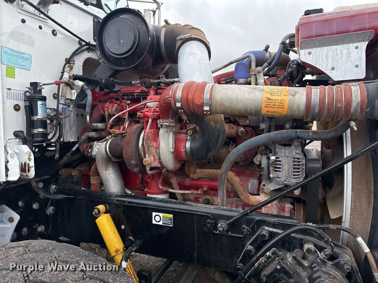 image for item EG5857 2012 Peterbilt 367 reel truck