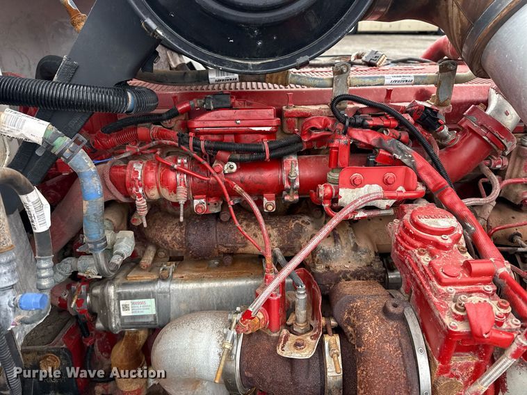 image for item EG5857 2012 Peterbilt 367 reel truck