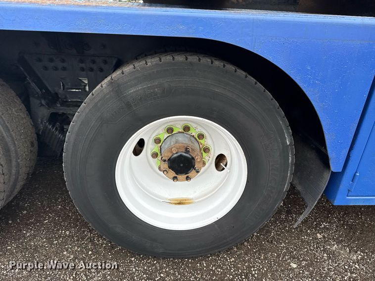 image for item EG5857 2012 Peterbilt 367 reel truck