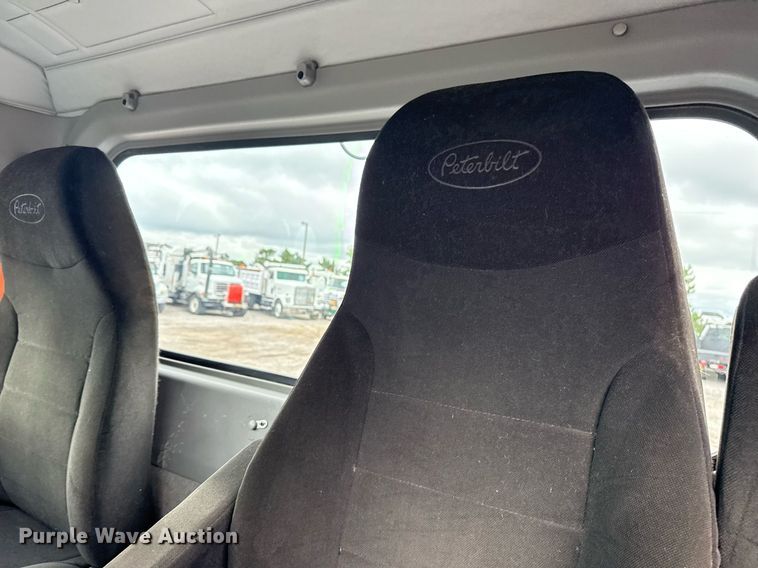 image for item EG5863 2011 Peterbilt 337 semi truck