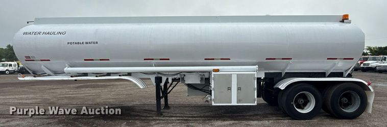 image for item EG5883 1971 Progress tank trailer