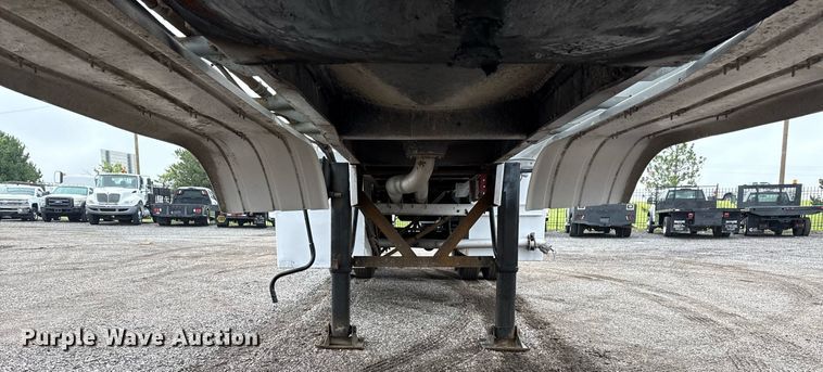 image for item EG5883 1971 Progress tank trailer