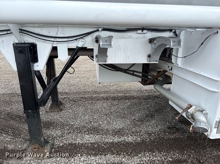 image for item EG5883 1971 Progress tank trailer