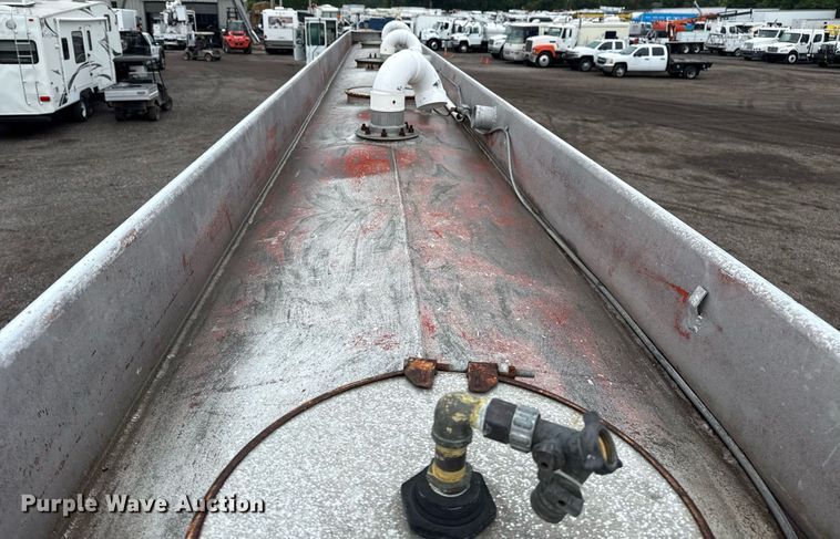 image for item EG5883 1971 Progress tank trailer