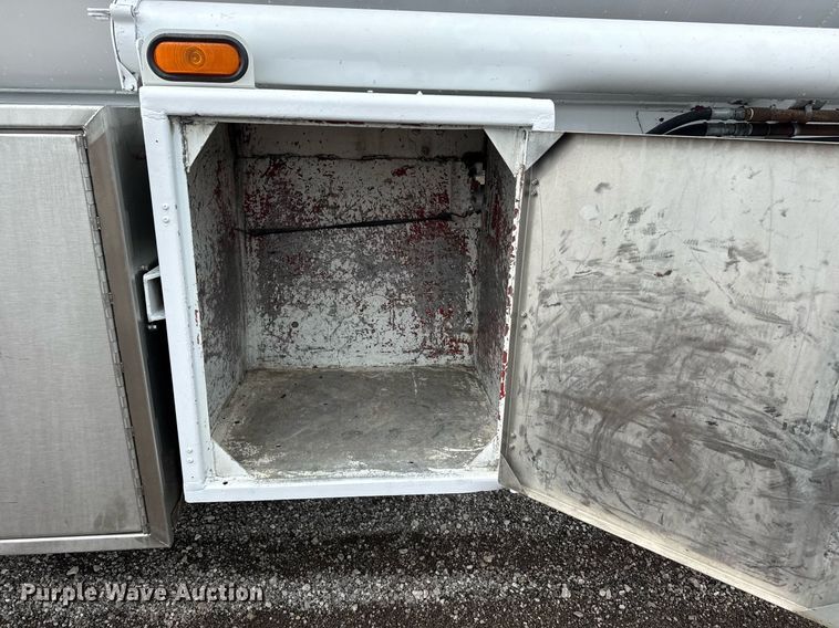 image for item EG5883 1971 Progress tank trailer