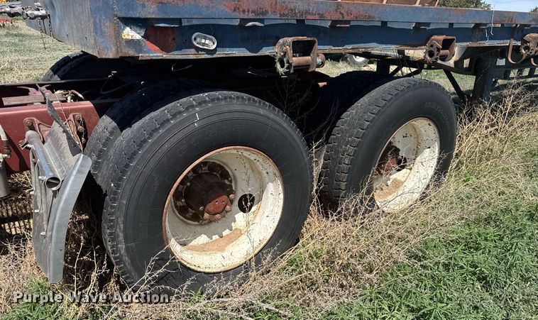 image for item EG6484 1984 International COF-9670 Eagle semi truck