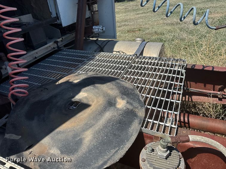 image for item EG6484 1984 International COF-9670 Eagle semi truck