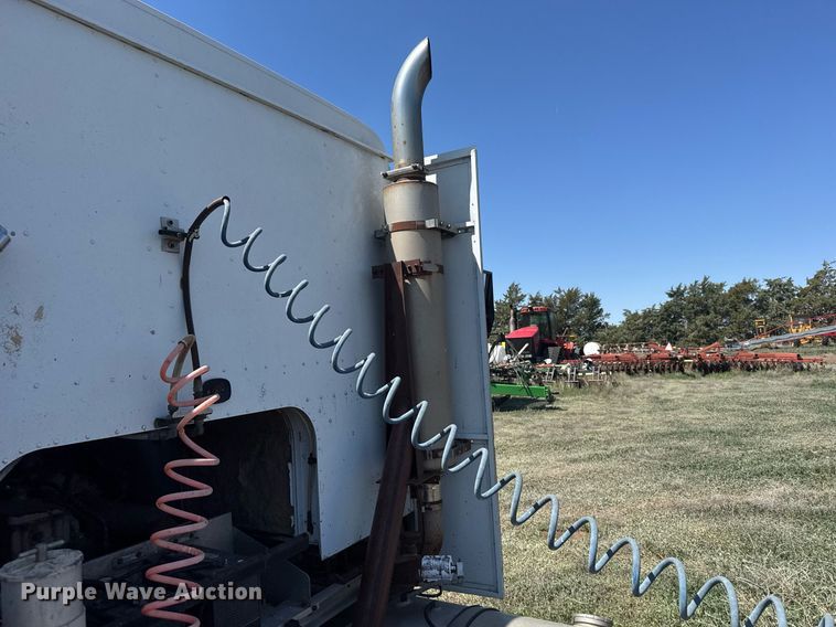 image for item EG6484 1984 International COF-9670 Eagle semi truck