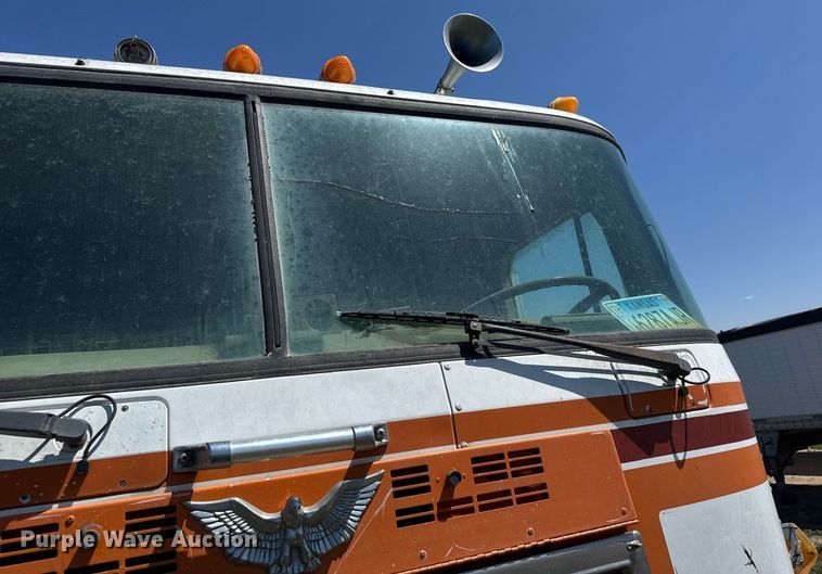 image for item EG6484 1984 International COF-9670 Eagle semi truck