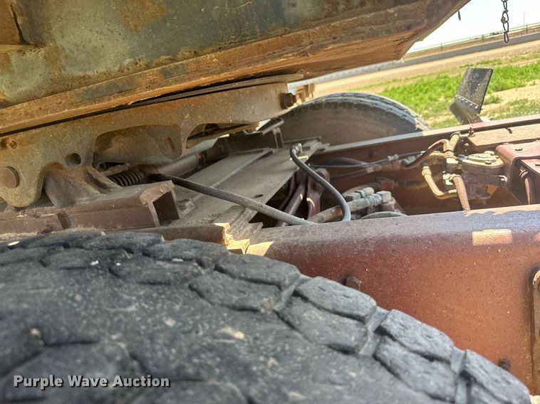 image for item EG6484 1984 International COF-9670 Eagle semi truck