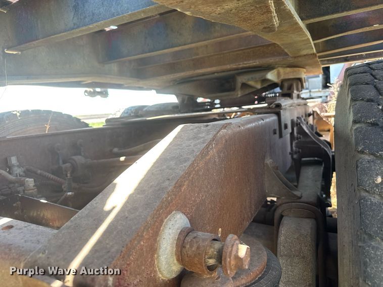 image for item EG6484 1984 International COF-9670 Eagle semi truck