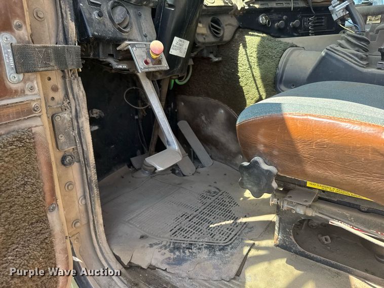 image for item EG6484 1984 International COF-9670 Eagle semi truck