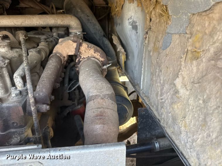 image for item EG6484 1984 International COF-9670 Eagle semi truck