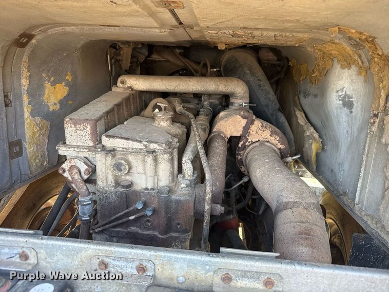 image for item EG6484 1984 International COF-9670 Eagle semi truck