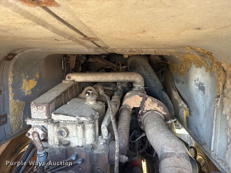 image for item EG6484 1984 International COF-9670 Eagle semi truck