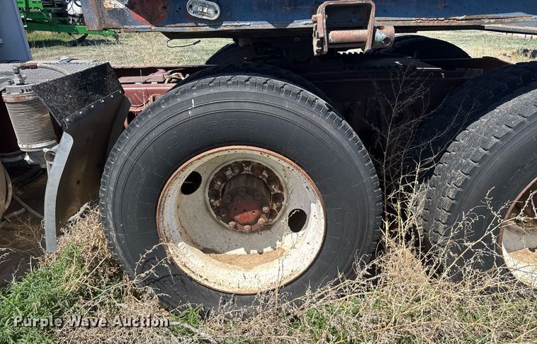 image for item EG6484 1984 International COF-9670 Eagle semi truck