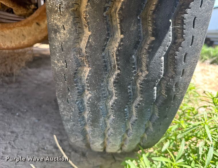 image for item EG6484 1984 International COF-9670 Eagle semi truck