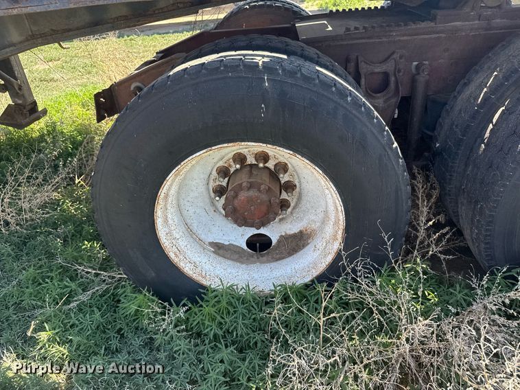 image for item EG6484 1984 International COF-9670 Eagle semi truck