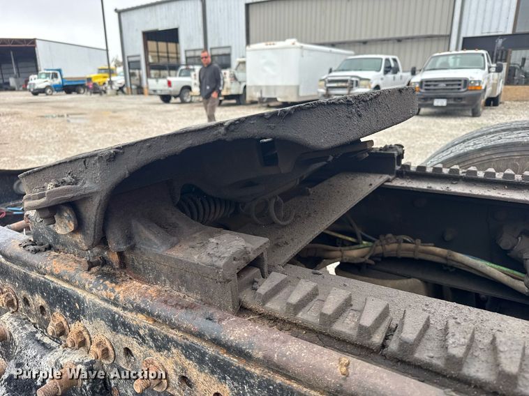 image for item EG6522 2006 Freightliner Columbia semi truck