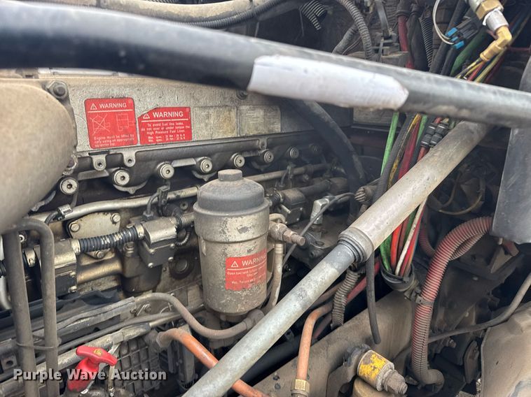 image for item EG6522 2006 Freightliner Columbia semi truck