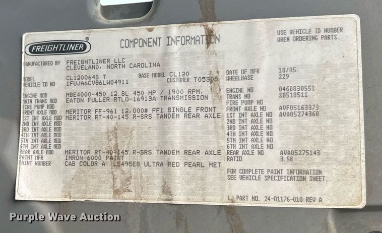 image for item EG6522 2006 Freightliner Columbia semi truck