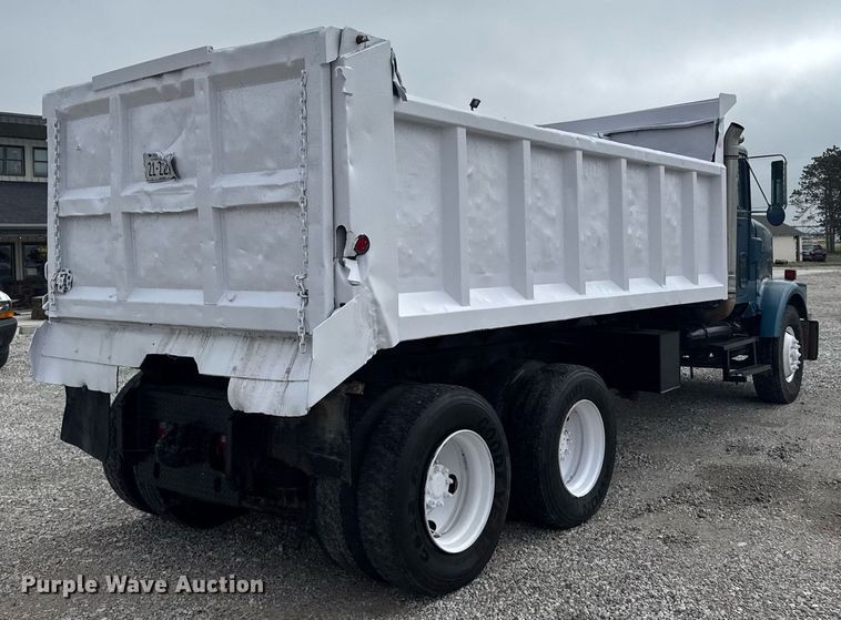 image for item EG6523 1989 International 9300 Eagle dump truck