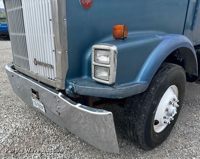 image for item EG6523 1989 International 9300 Eagle dump truck