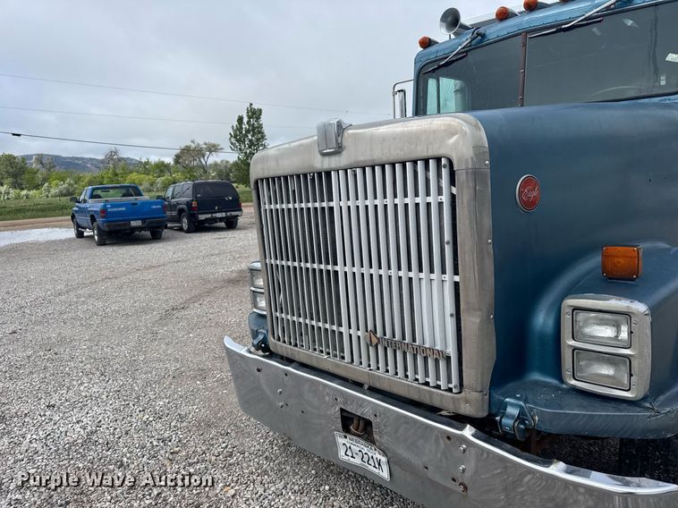 image for item EG6523 1989 International 9300 Eagle dump truck