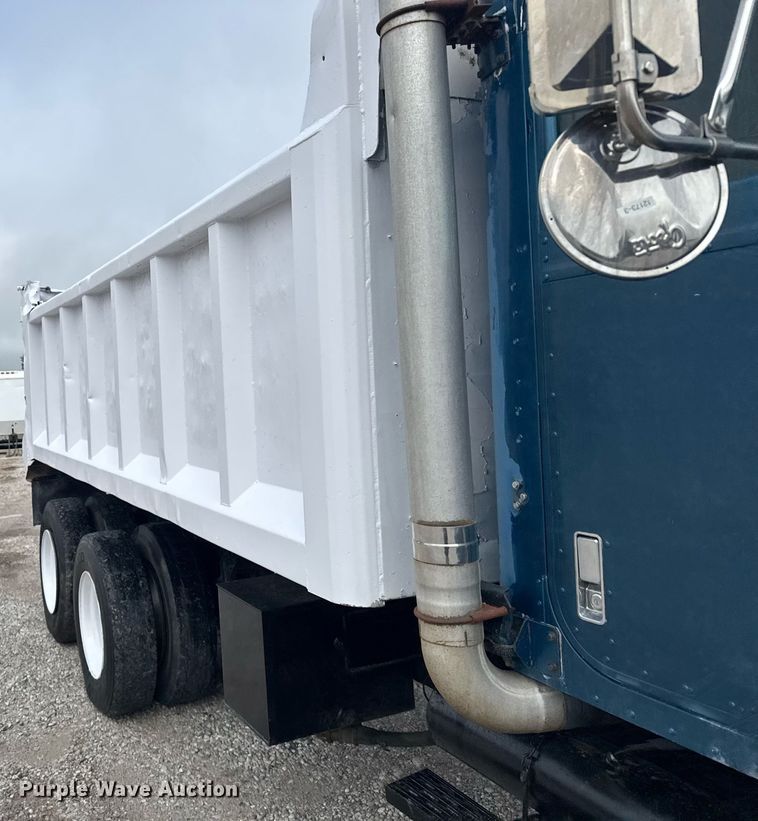 image for item EG6523 1989 International 9300 Eagle dump truck