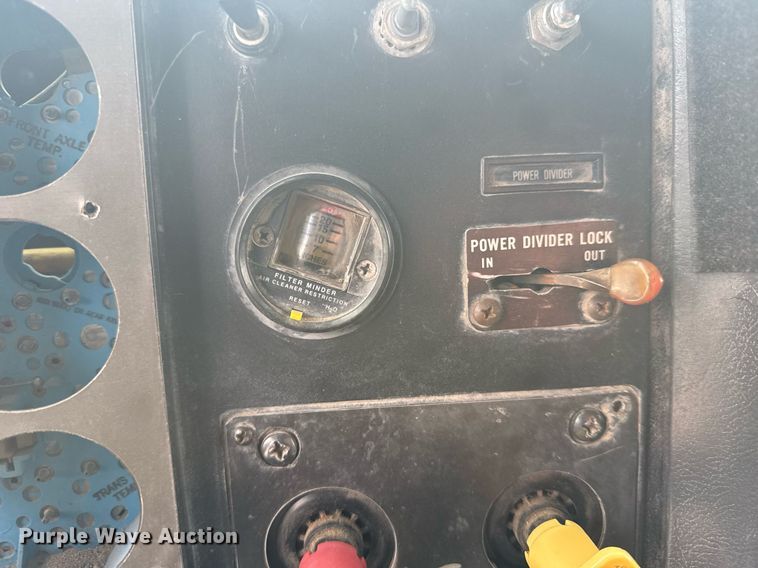 image for item EG6523 1989 International 9300 Eagle dump truck