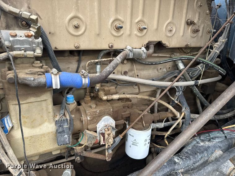 image for item EG6523 1989 International 9300 Eagle dump truck