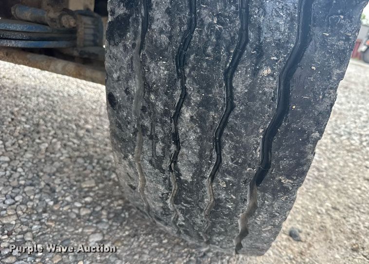 image for item EG6523 1989 International 9300 Eagle dump truck