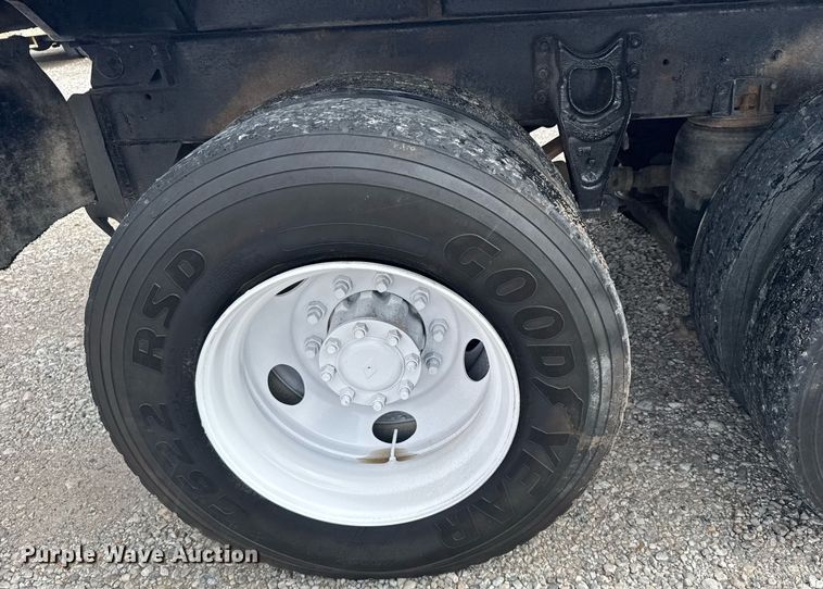 image for item EG6523 1989 International 9300 Eagle dump truck